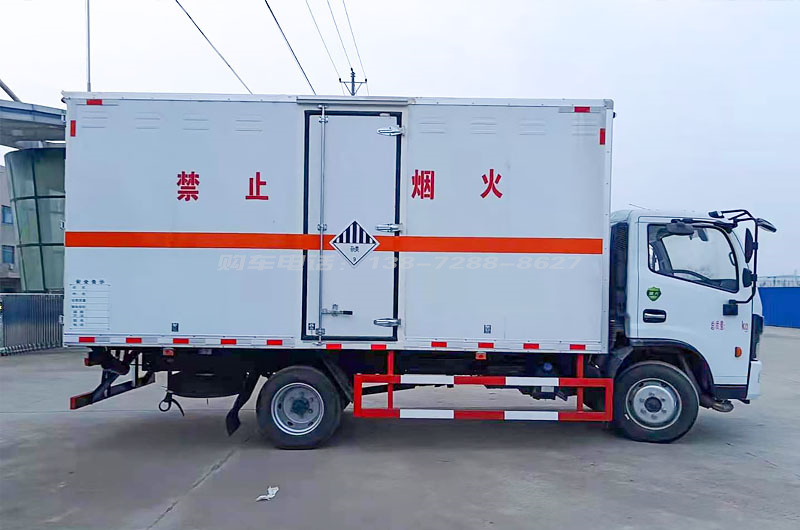 东风福瑞卡5吨杂项危险物品厢式运输车图片3