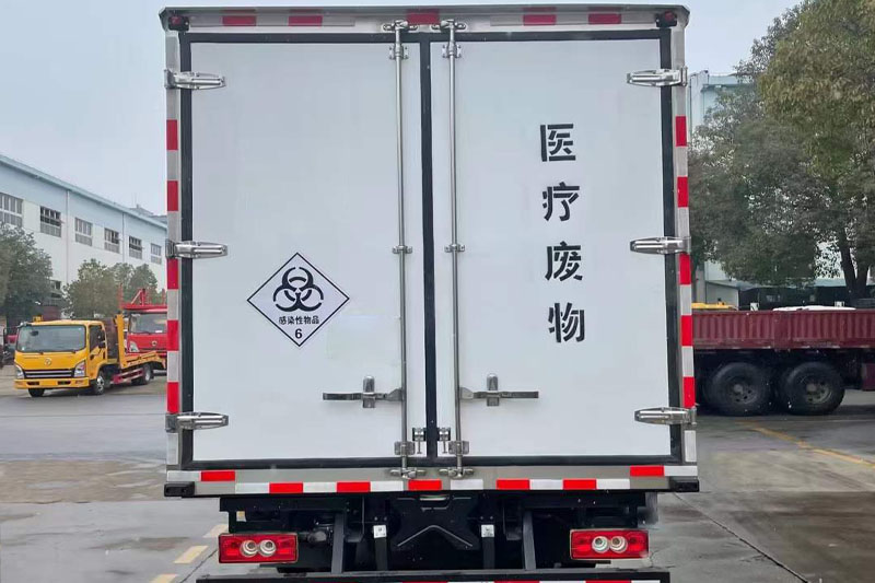 福田欧马可医疗废物转运车尾部