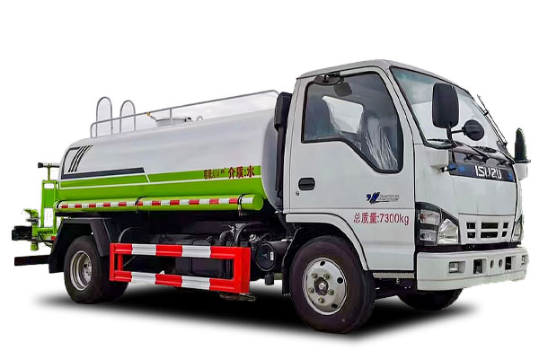 五十铃5吨洒水车